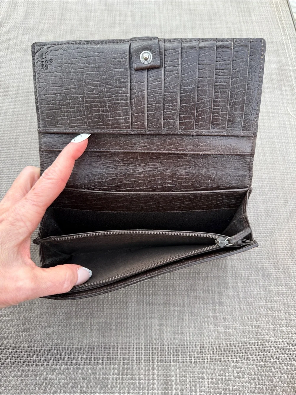 Vintage Gucci Beige/Brown GG Supreme Continental Wallet